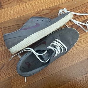 Janoski nike shoes size 10 mens